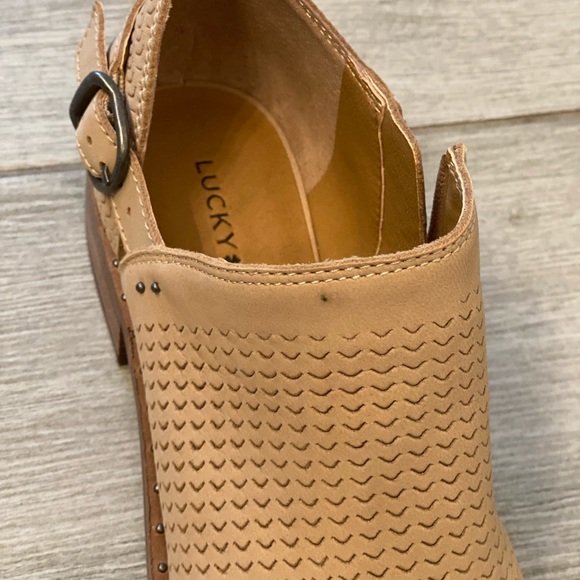 Lucky Brand Gahiro Booties 6 - Picture 5 of 5